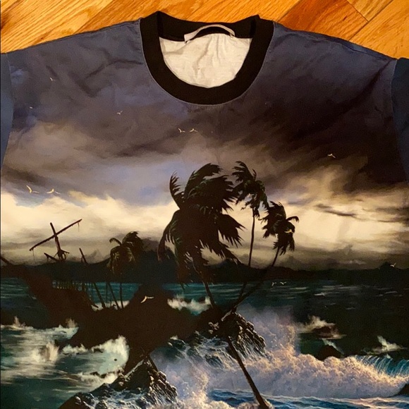 Rare Givenchy Water TShirt 100% authentic - Picture 2 of 5